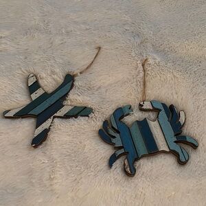 Striped Starfish and Crab Wall Decor